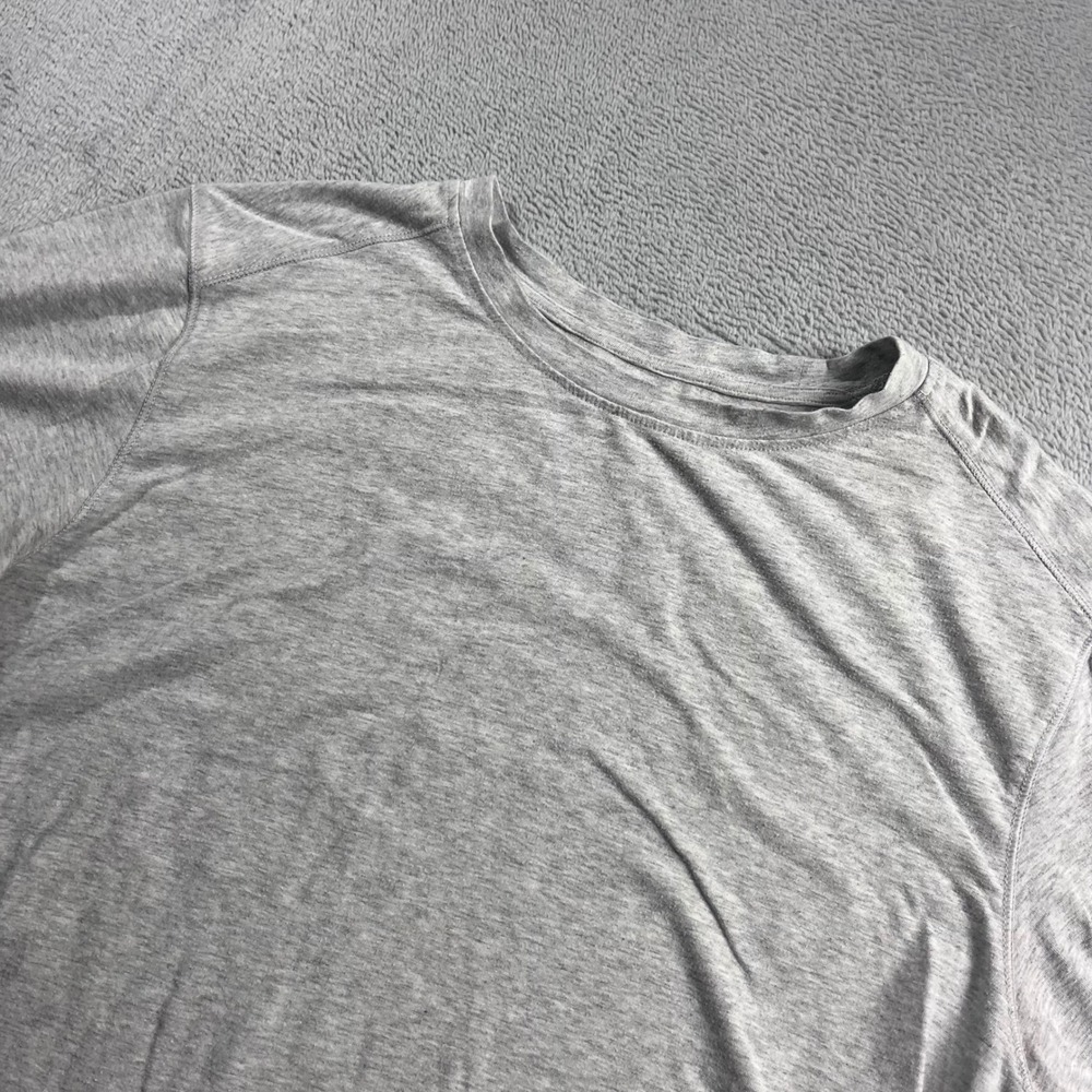 Legends Mens Short Sleeve T-Shirt Heather Gray Crew Neck Activewear Tee
